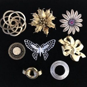 Vintage brooches lot